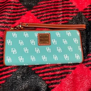 Dooney and Bourke wallet